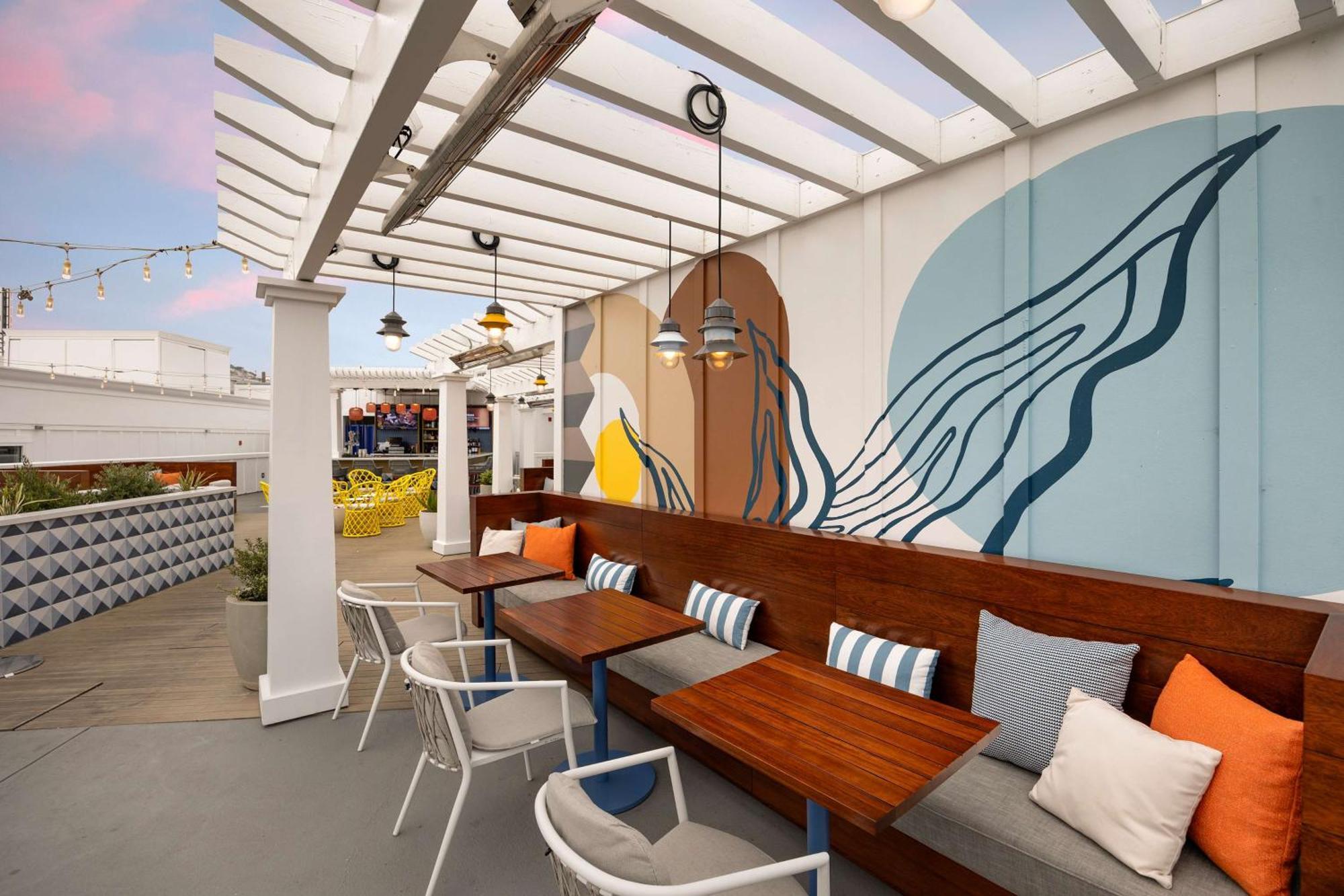 Inn At The Pier Pismo Beach, Curio Collection By Hilton Экстерьер фото