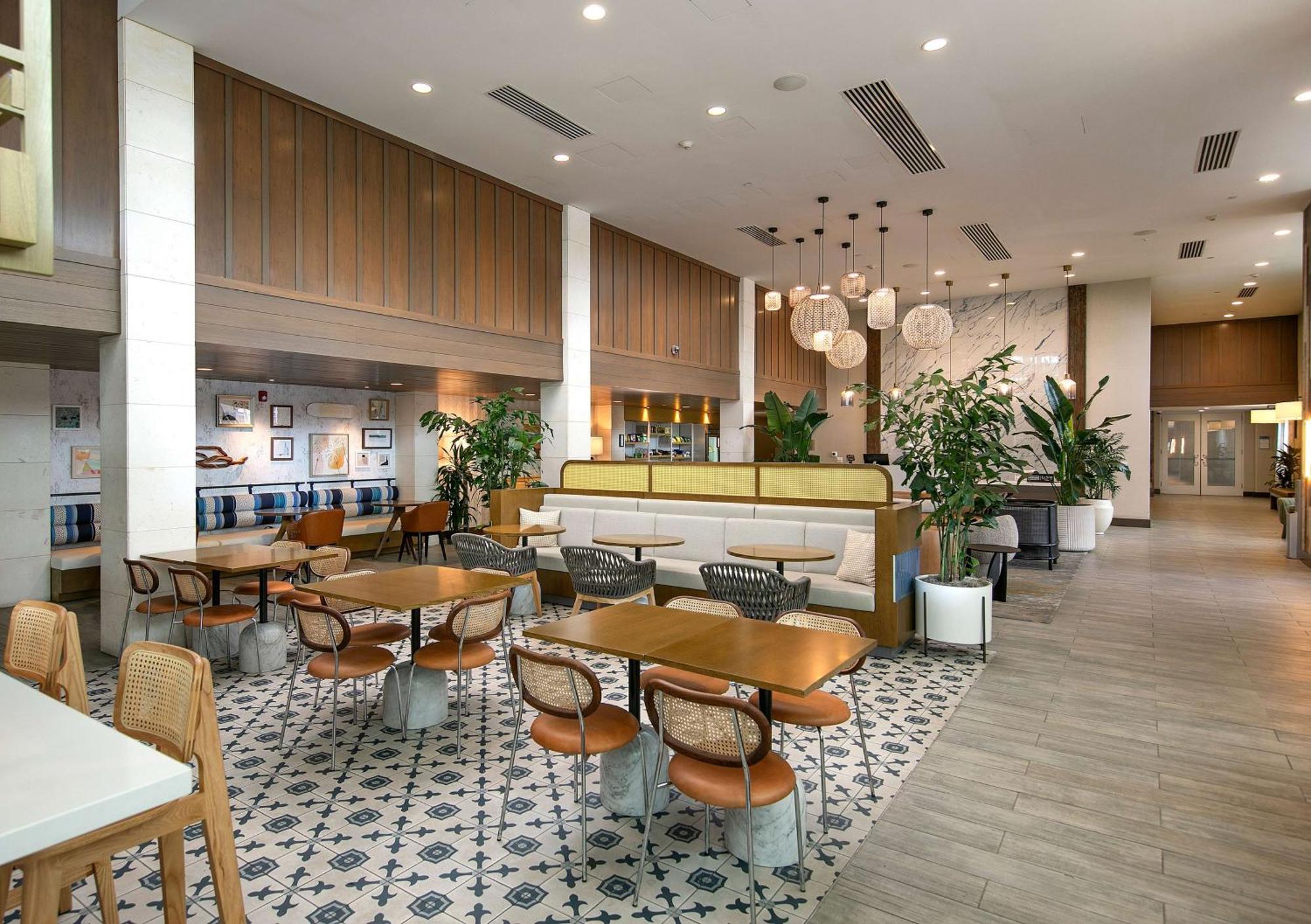 Inn At The Pier Pismo Beach, Curio Collection By Hilton Экстерьер фото