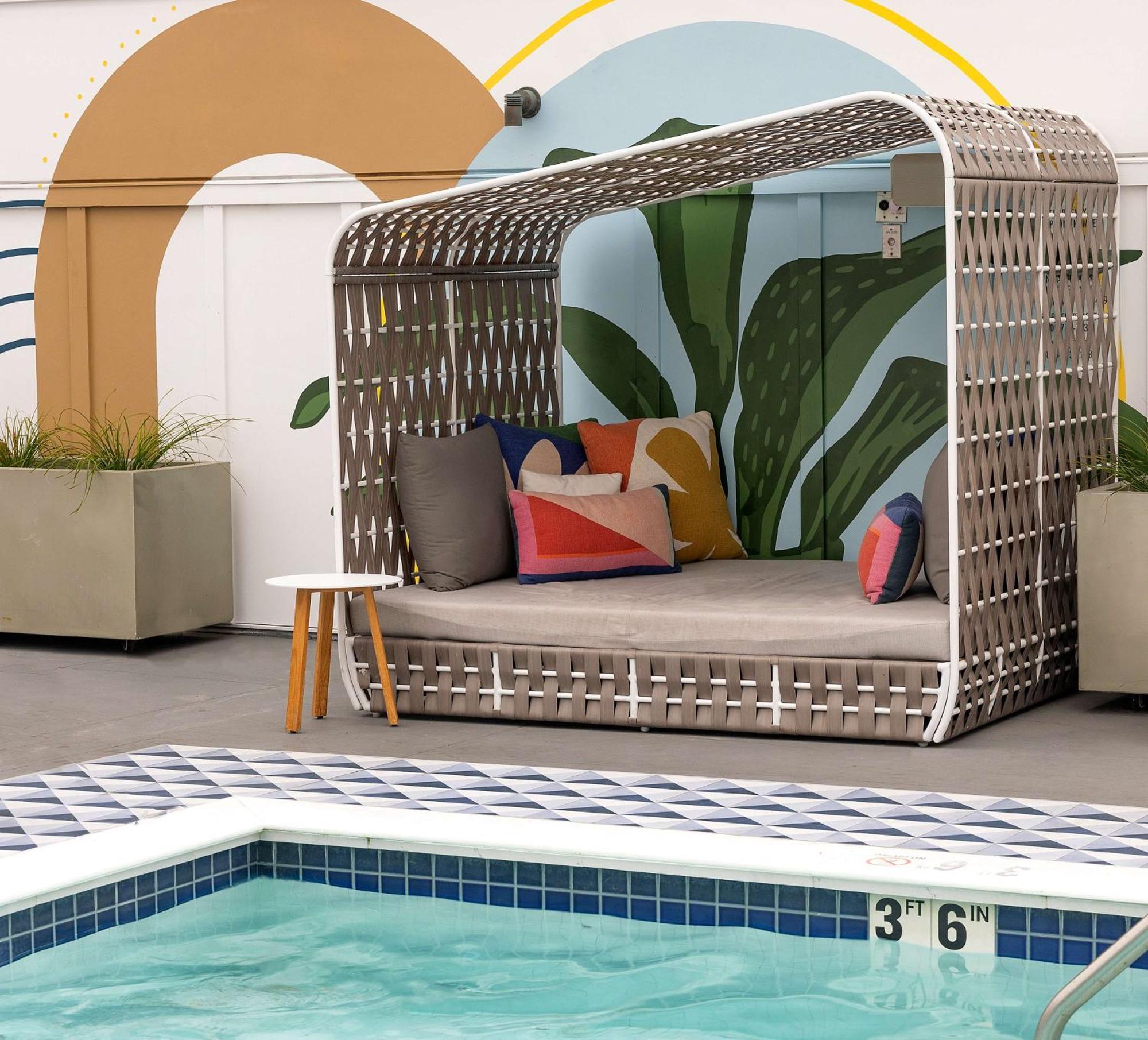 Inn At The Pier Pismo Beach, Curio Collection By Hilton Экстерьер фото